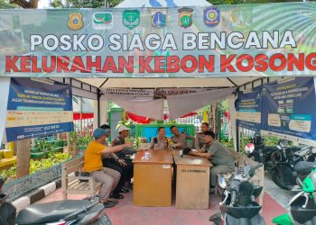 Bhabinkamtibmas Kelurahan Kebon Kosong Melaksanakan Kegiatan Sambang Dan Patroli Dialogis