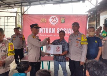 Jelang HUT Bhayangkara Ke-78, Polsek Senen Beri Bantuan Untuk Masyarakat Kurang Mampu