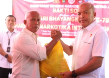 Dirresnarkoba PMJ Gelar Bakti Sosial Dalam Rangka Hari Bhayangkara Ke-78 dan Hari Anti Narkoba Internasional 2024 di Menteng Tenggulun Jakarta Pusat