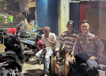 Bripda Adi Sumarmo Sambang Pemukiman Berikan Imbauan Kepada Warga