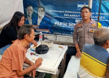 Sambang Dialogis Sore Hari Bhabinkamtibmas Galur Dengan Ketua RW dan Warga