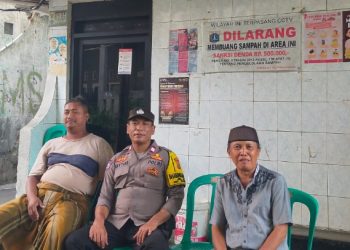 Aiptu Baktiar Emri Sambang Dialogis Dengan Ketua RT