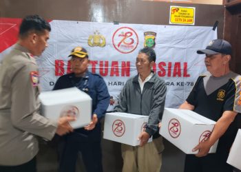 Peduli Berbagi Kepada Warga RW 07 Kelurahan Bendungan Hilir