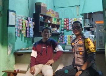 Sambang Ketua RW Bhabinkamtibmas Kampung Rawa