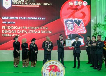 Sespim Lemdiklat Polri Gelar Kegiatan Pemberian Rekor MURI Untuk Literasi dan Art Policing Lukisan
