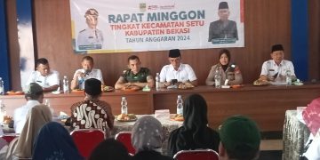 Kapolsek Setu Bekasi Kabupaten dan Didampingi Aipda Budi Sauri Mengahadari Rapat Mingguan Tingkat Kecamatan Setu 2024