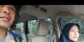 Aksi Polri Peduli: Satlantas Jakarta Barat Bantu Pengemudi Takut Ketinggian di Jalan Layang Gelong