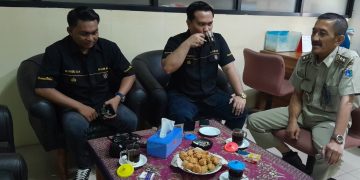 Kasi Humas Polsek Kemayoran Melakukan Silahturahmi Kepada Wakil Kecamatan