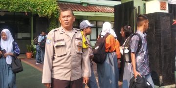 Monitoring Bubaran Anak Sekolah SMKN 34, Antisipasi Tawuran Pelajar