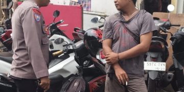 Patroli Siang Hari Pasar Benhil, Bhabinkamtibmas Benhil Berikan Himbauan Kepada Juru Parkir