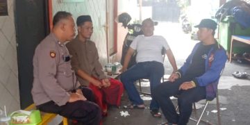 Patroli Minggu Di Pemukiman Kelurahan Kebon Kacang
