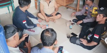 Bhabinkamtibmas Koordinasi dan Bahas Kamtibmas Lingkungan RW 04 Kelurahan Kampung Rawa