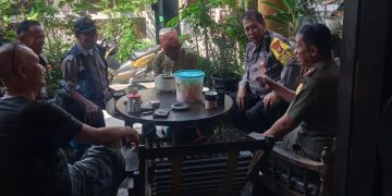 Bhabinkamtibmas Kelurahan Harapan Mulia melaksanakan kegiatan Sambang dan Patroli Dialogis