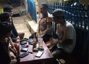 Bhabinkamtibmas Kelurahan Cempaka Putih Timur Sampaikan Imbauan Kamtibmas