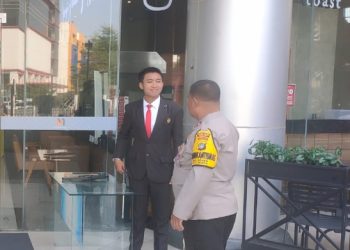 Patroli Dialogis Aipda Marzuki Berikan Himbauan Kepada Security Mall Millenium Senen