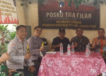 Bhabinkamtibmas Kelurahan Serdang Melakukan Kegiatan Sambang dan Patroli Dialogis