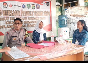 Bhabinkamtibmas Kelurahan Cempaka Baru Melaksanakan Kegiatan Sambang Dan Patroli Dialogis