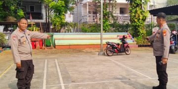 Pengecekan Kesiapan Jumat Curhat Plus Dan Berobat Gratis Di RPTRA Melati