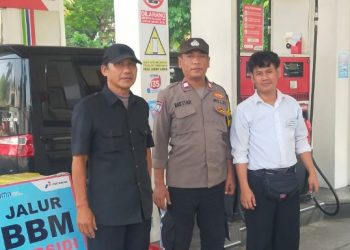 Patroli Wilayah Bhabinkamtibmas Kelurahan Galur Sambang Ke SPBU