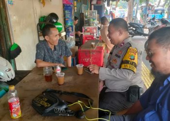 Sambang Patroli Dialogis Bhabinkamtibmas Senen Sambangi Warga