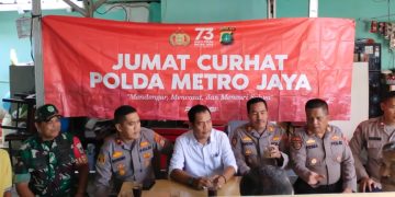 Polsek Kebon Jeruk Gelar Jumat Curhat, Dengarkan Aspirasi Masyarakat RW 02