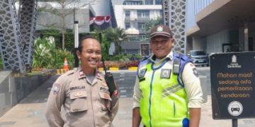 Bhabinkamtibmas Gambir Patroli Sambang ke Gedung Danareksa, Gambir, Jalin Sinergitas