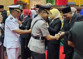 DANLANAL BINTAN BERSAMA FORKOPIMDA BINTAN HADIR DALAM PENGUCAPAN SUMPAH/JANJI ANGGOTA DPRD MASA JABATAN 2024-2029