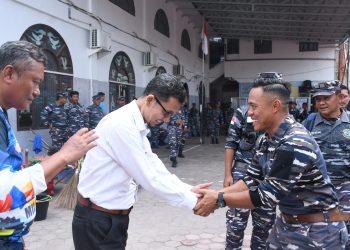 Bersih Rumah Ibadah Gereja Methodist Sambut HUT TNI AL Ke-79