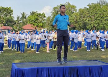 RIBUAN MASYARAKAT DAN PRAJURIT TNI AL TURUT SEMARAKKAN KEGIATAN NBOD YANG DILAKSANAKAN DI TANJUNG UBAN BINTAN