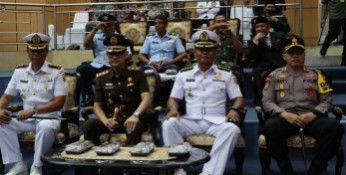 Danlanal Bintan Hadiri Acara Sumpah/Janji Pimpinan DPRD Kabupaten Bintan Masa Jabatan 2024-2029