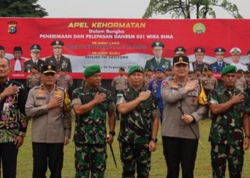 Komandan Lanal Dumai Hadiri Apel Kehormatan Pelepasan dan Penerimaan Danrem 031/Wira Bima