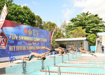 Sambut HUT Ke-79 TNI, Lanal Banjarmasin Gelar Lomba Fun Swimming Competition