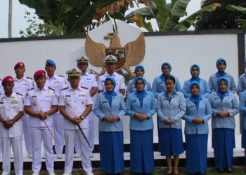 Jelang HUT Ke-79 TNI AL Tahun 2024, Lanal Dabo Singkep Laksanakan Ziarah dan Tabur Bunga di Taman Makam Pahlawan Dabo