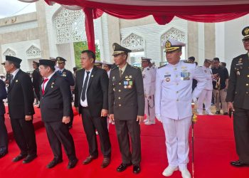 Danlanal Bintan Hadiri Acara Puncak HUT TNI Ke-79 Tahun 2024 Yang Diselenggarakan di Batam