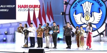 Panglima TNI Dampingi Presiden RI Pada Acara Puncak Peringatan Hari Guru Nasional Tahun 2024