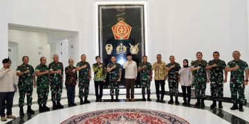 Panglima TNI Terima Audiensi Menteri Transmigrasi RI