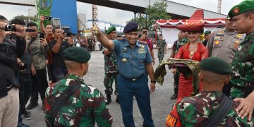 Wadan Lantamal I Hadiri Upacara Pemberangkatan Satgas Pamtas RI-PNG Mobile Yonif 100/PS