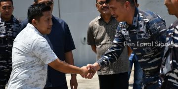 Tingkatkan Sinergi TNI AL Dengan Pemerintah Kota Sibolga, Walikota Sibolga Laksanakan Kunjungan Ke KRI Bontang-907