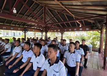 Danlanal Simeulue Berikan Pengarahan Prajurit Lanal Simeulue Melalui Jam Komandan