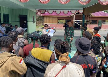 Ditengah Situasi Konflik, Kodim 1714/PJ Selalu Hadir Bantu Masyarakat Puncak Jaya