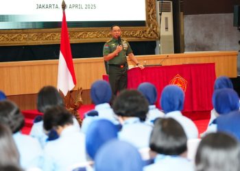 Panglima TNI Tanamkan Nilai Kepemimpinan dan Nasionalisme kepada Siswa SMA Taruna Nusantara