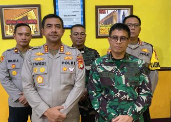 Polres Jakbar Bersama Tiga Pilar Gelar Patroli di Kecamatan Palmeran Antisipasi Gangguan Kamtibmas