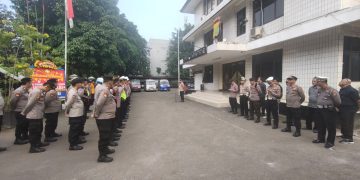 Kapolsek Bekasi Barat Pimpin Apel Gabungan Pengamanan Malam Takbir Idul Adha 1446 H / 2025 M