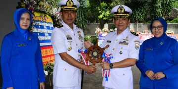 Pisah Sambut Komandan Lanal Bandung Dalam Rangka Serah Terima Tongkat Komando Dari Pejabat Lama Kepada Pejabat Baru