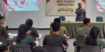 Danlanal Bintan Sebagai Narasumber Bela Negara Mahasiswa Politeknik Bintan