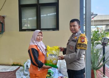 Polsek Kelapa Gading dan Bulog Gelar Gerakan Pangan Murah untuk Warga