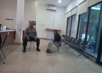 Bhabinkamtibmas Polsek Metro Penjaringan Bantu Remaja yang Diduga Jadi Korban Kekerasan, Pertemukan dengan Orang Tua