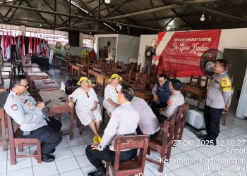 Eratkan Hubungan Polri dan Dunia Pendidikan Polsek Pademangan Gelar Police Go to School di Sekolah Darurat Kartini