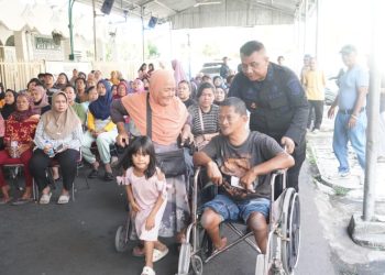 Bakti Kesehatan Brimob Polda Metro Jaya untuk Warga Kwitang